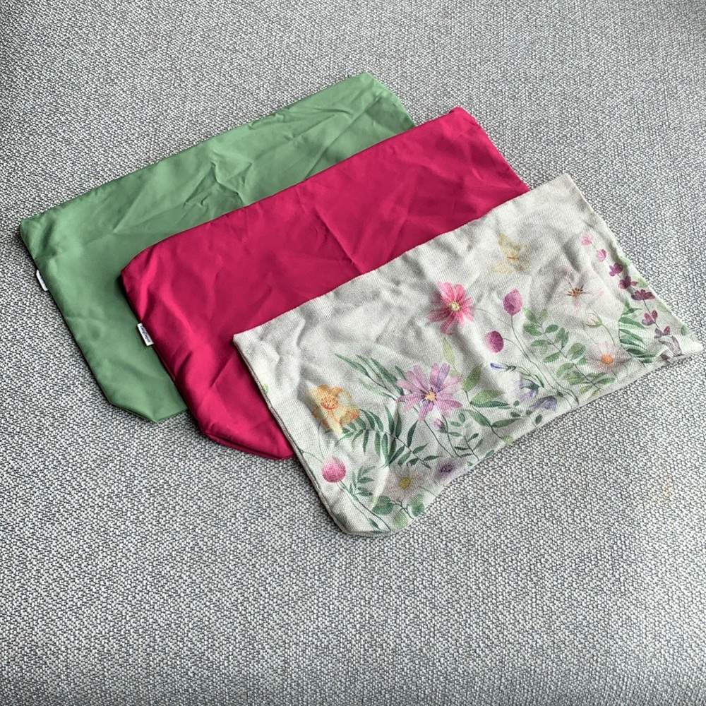 Throw pillow covers bundle of 3 EUC